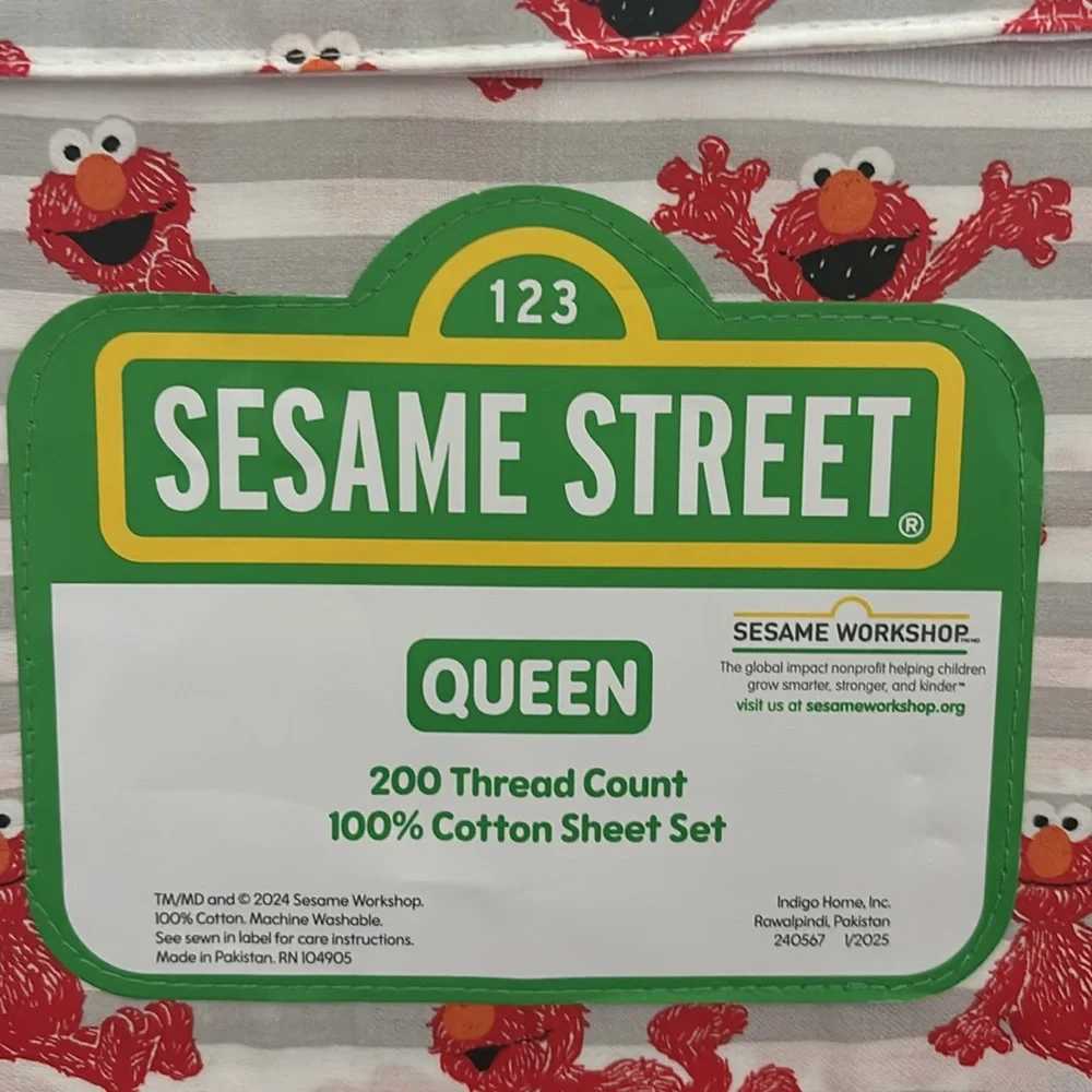 4-pc Elmo Sesame Street QUEEN size  100% Cotton Sheet Set NWT 200TC